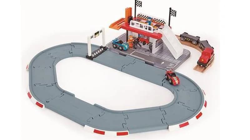 Автотрек Hape Гоночна траса та станція 34дет E3734 фото 4 Автотрек Hape Гоночна траса та станція 34дет E3734 фото 4
