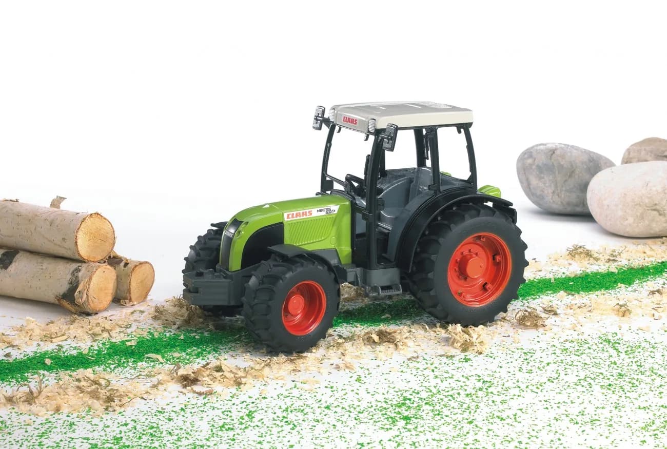 Трактор Claas Nectis 267F 1:16 Bruder 02110 фото 6 Трактор Claas Nectis 267F 1:16 Bruder 02110 фото 6