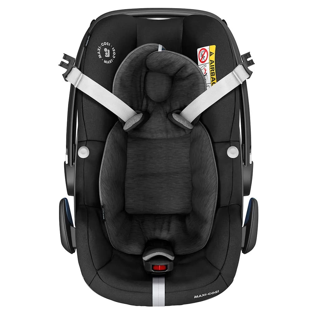 Автокрісло Maxi-Cosi Pebble Pro i-Size Essential Black 8799672110 фото 6 Автокрісло Maxi-Cosi Pebble Pro i-Size Essential Black 8799672110 фото 6