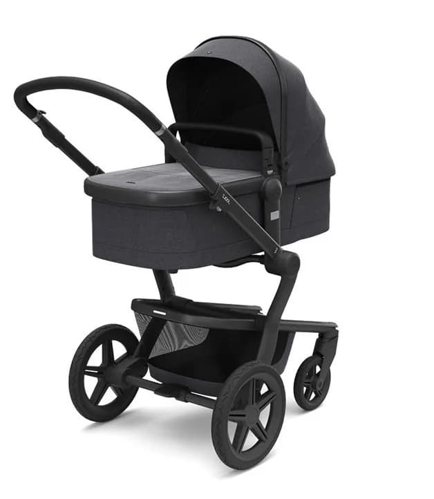 Коляска универсальная 2в1 Joolz Day+ Tailor Awesome anthracite black/black фото 2 Коляска универсальная 2в1 Joolz Day+ Tailor Awesome anthracite black/black фото 2