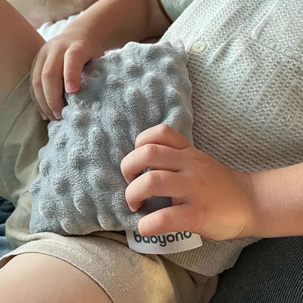 Грілка з кісточок вишні та ароматом лаванди BabyOno 796/02 фото 4 Грілка з кісточок вишні та ароматом лаванди BabyOno 796/02 фото 4