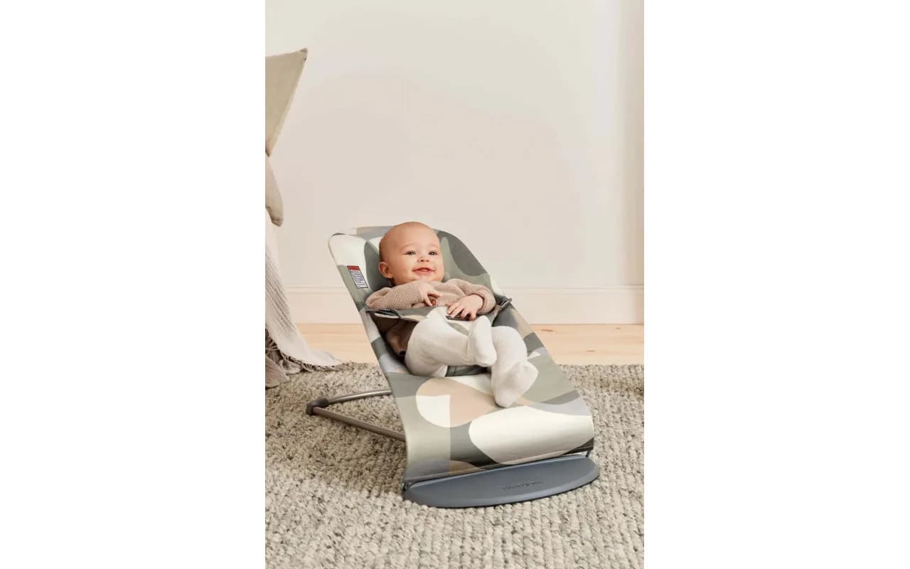 Шезлонг BabyBjorn Bouncer Bliss Cotton 0396 Khaki Green Print фото 4