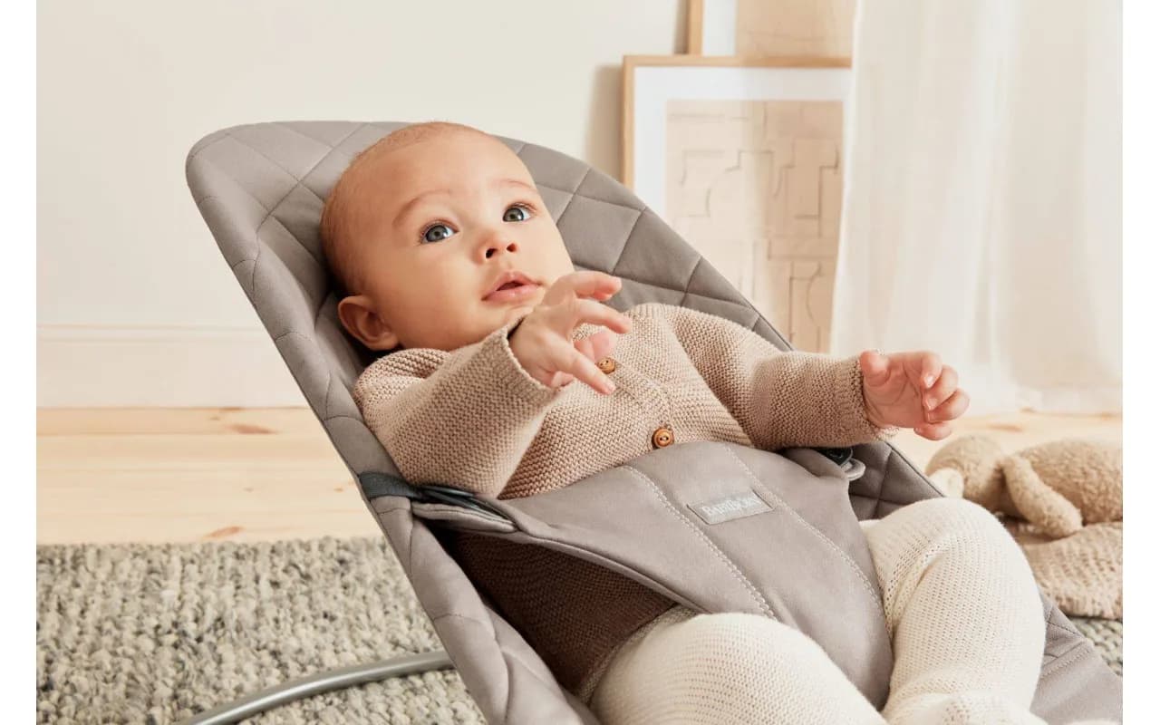 Шезлонг BabyBjorn Bouncer Bliss Woven 2178 Sand Gray фото 2 Шезлонг BabyBjorn Bouncer Bliss Woven 2178 Sand Gray фото 2