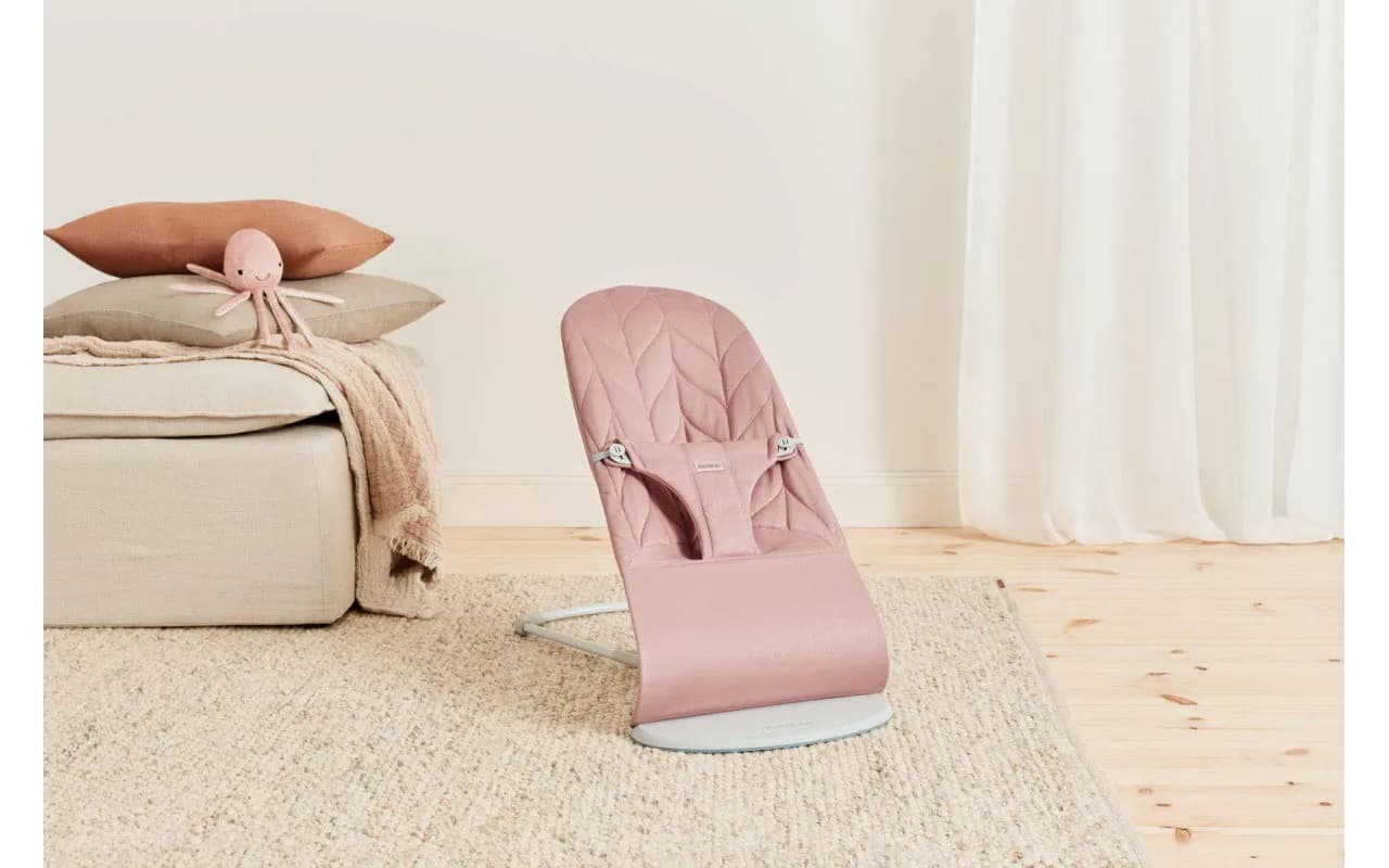 Шезлонг BabyBjorn Bouncer Bliss Woven Petal Quilt 2222 Dusty Pink фото 2