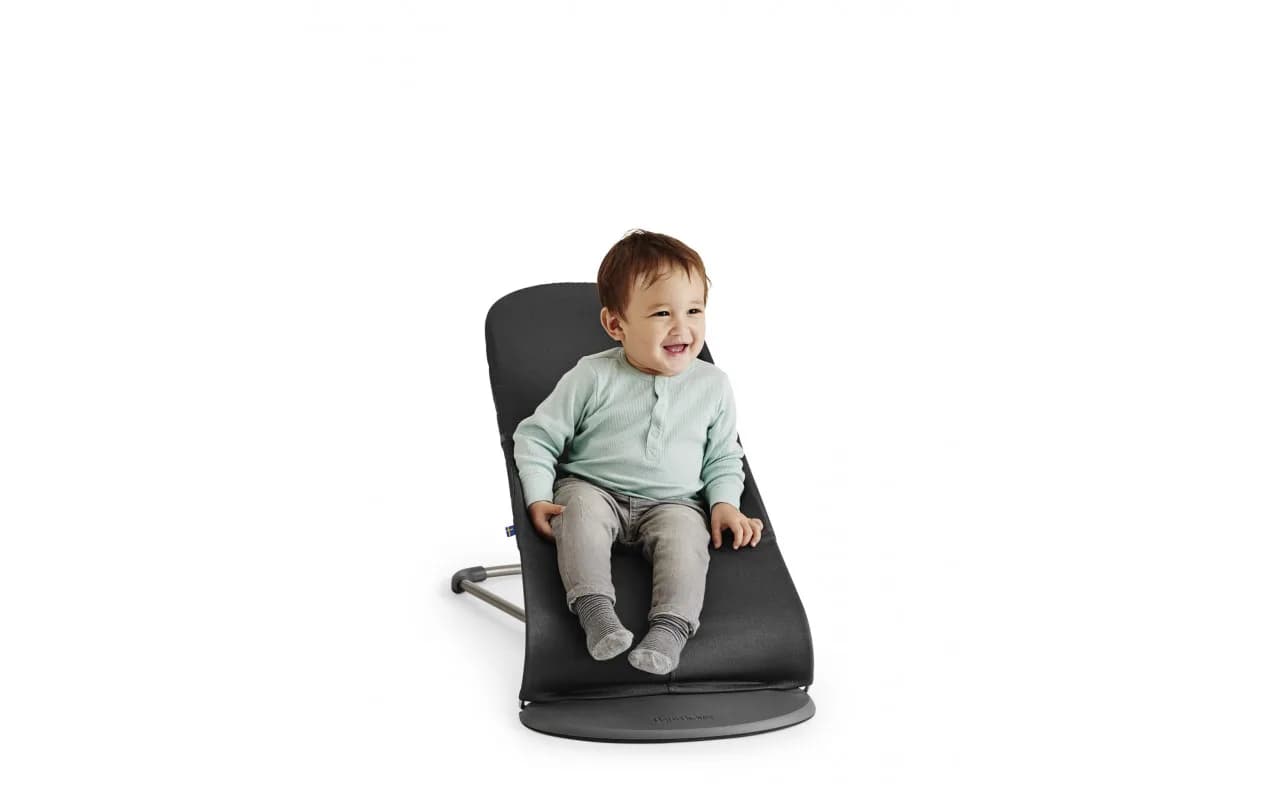 Шезлонг BabyBjorn Bouncer Bliss 0211 Anthracite фото 3 Шезлонг BabyBjorn Bouncer Bliss 0211 Anthracite фото 3