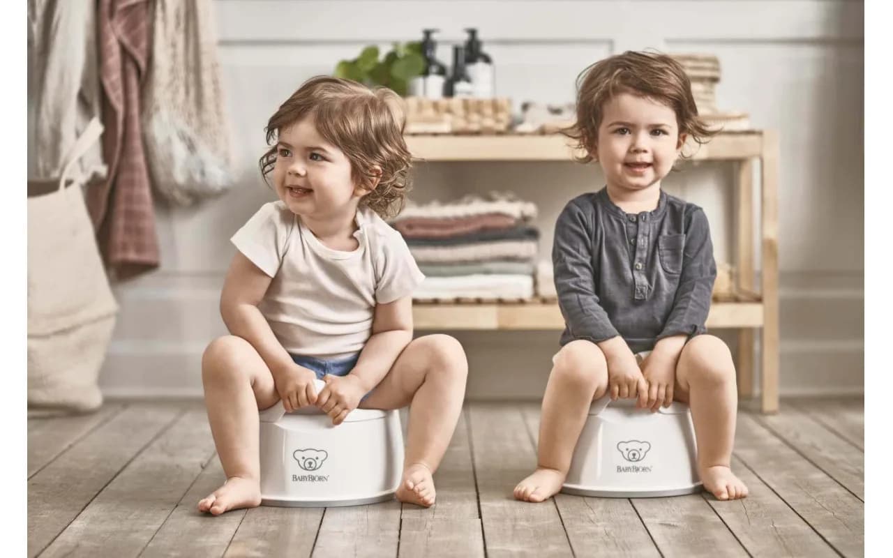 Горщик BabyBjorn Smart Potty 2215 White фото 3 Горщик BabyBjorn Smart Potty 2215 White фото 3