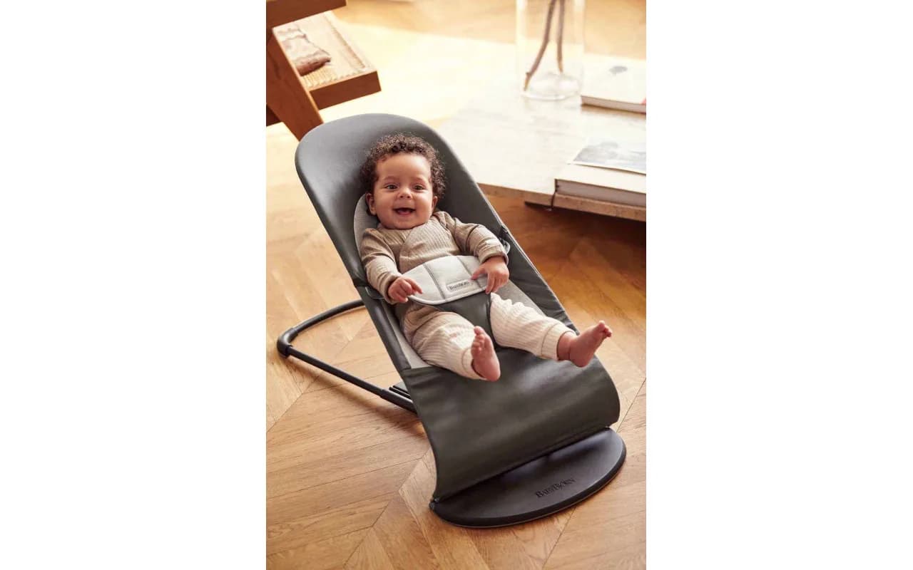Шезлонг BabyBjorn Bouncer Balance Soft Cotton/Jersey 0847 Grey фото 2 Шезлонг BabyBjorn Bouncer Balance Soft Cotton/Jersey 0847 Grey фото 2