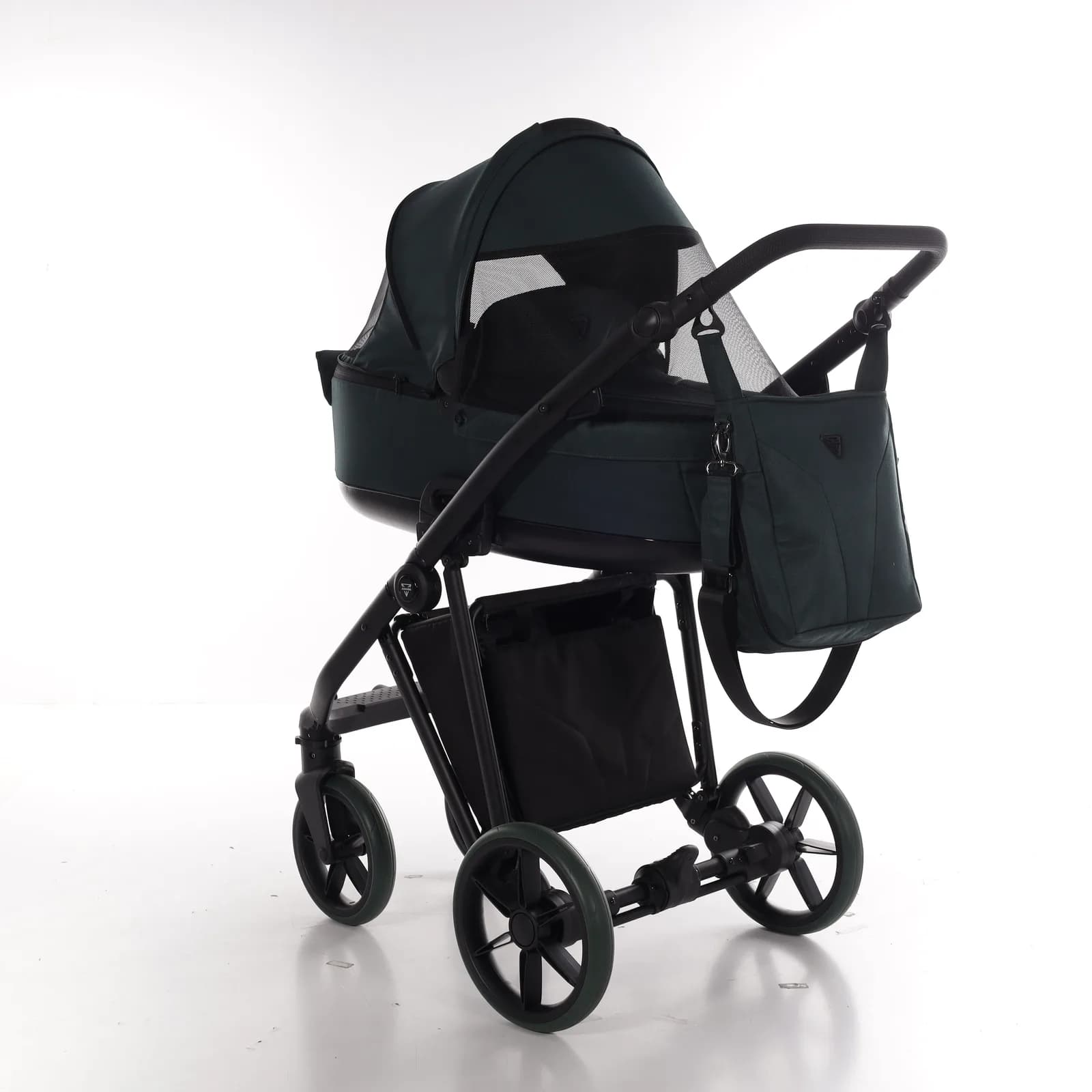 Коляска универсальная 2в1 Junama Smart JS-GN-03 Green 03 фото 4 Коляска универсальная 2в1 Junama Smart JS-GN-03 Green 03 фото 4