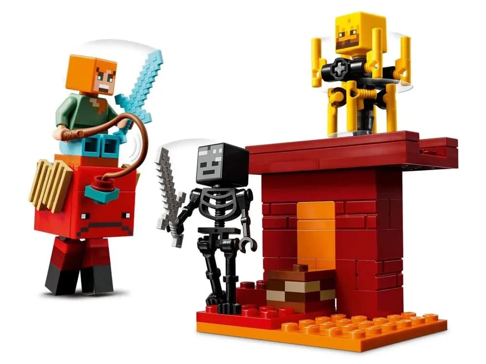 Конструктор Lego Minecraft Битва со скамейкой в Незере 99дет 21266 фото 2 Конструктор Lego Minecraft Битва со скамейкой в Незере 99дет 21266 фото 2