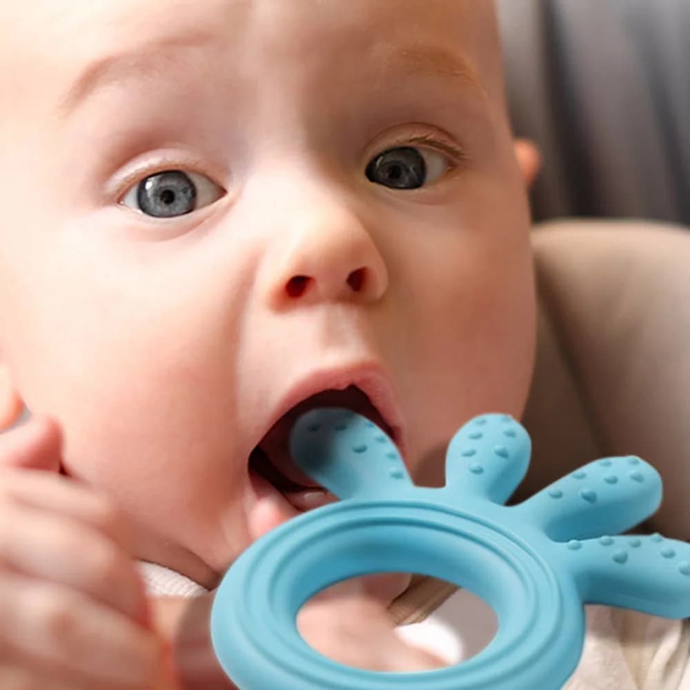 Прорізувач силіконовий Восьминіг BabyOno 826/03 фото 3 Прорізувач силіконовий Восьминіг BabyOno 826/03 фото 3