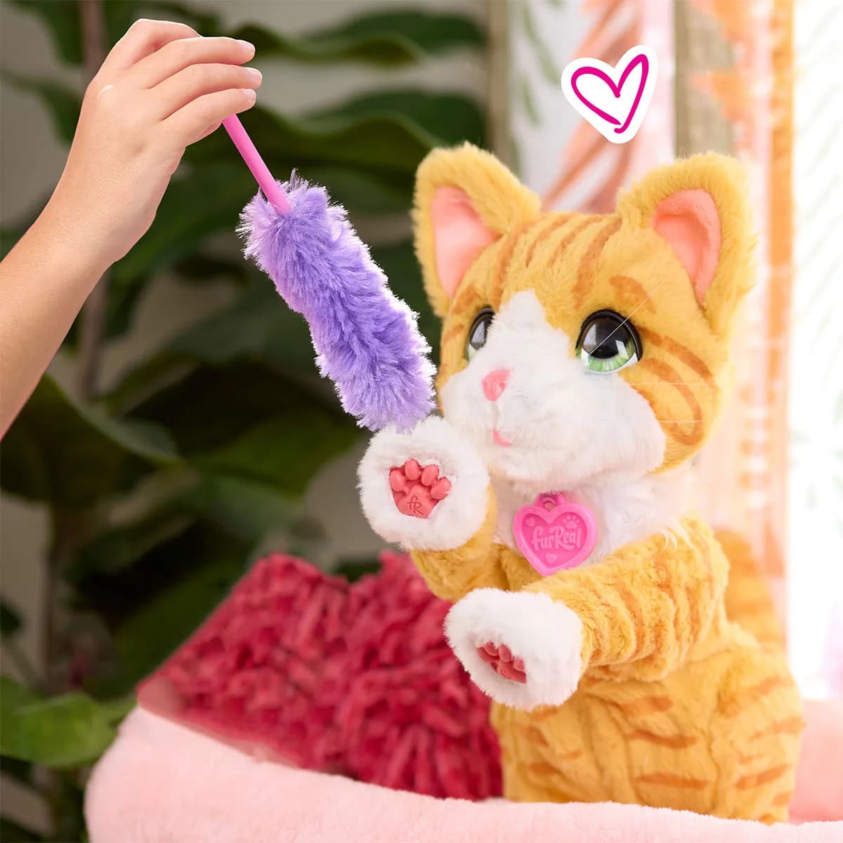 Игрушка интерактивная FurReal Кошечка Белла 28141 фото 4 Игрушка интерактивная FurReal Кошечка Белла 28141 фото 4