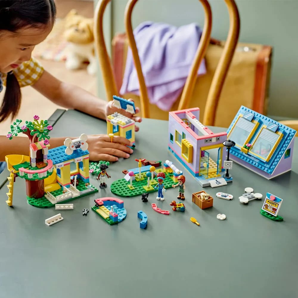 Конструктор LEGO Friends Рятувальний центр для собак 617дет 41727 фото 6 Конструктор LEGO Friends Рятувальний центр для собак 617дет 41727 фото 6