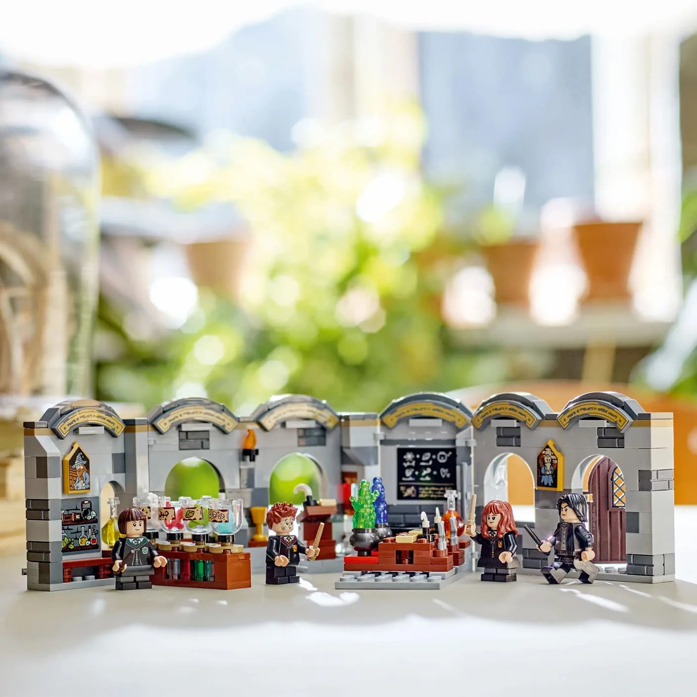 Конструктор Lego Harry Potter Замок Хогвартс: Урок зельеварения 397дет 76431 фото 3