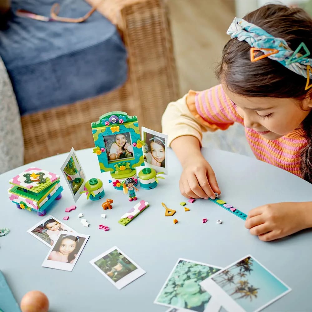 Конструктор Lego Disney Фоторамка й скриня для прикрас Мірабель 334дет 43239 фото 7 Конструктор Lego Disney Фоторамка й скриня для прикрас Мірабель 334дет 43239 фото 7