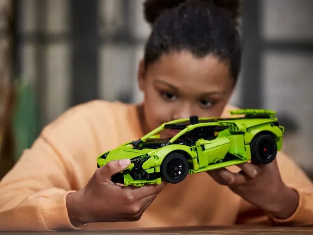 Конструктор Lego Technic Lamborghini Huracan Tecnica 806дет 42161 фото 4 Конструктор Lego Technic Lamborghini Huracan Tecnica 806дет 42161 фото 4