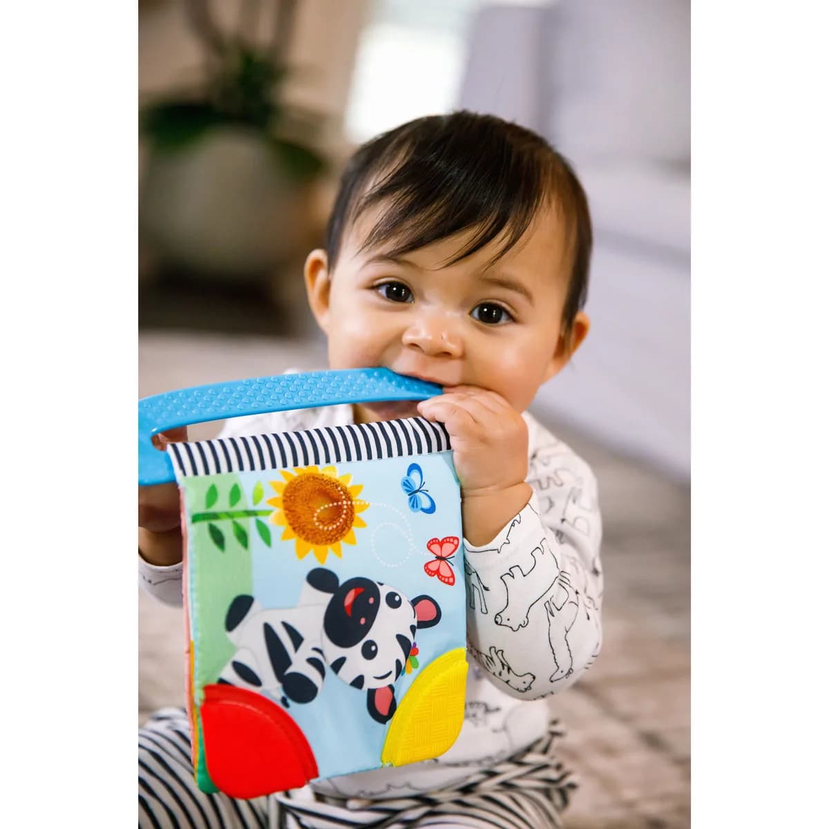 Книга мягкая Baby Einstein Teather Book 11794 фото 5 Книга мягкая Baby Einstein Teather Book 11794 фото 5