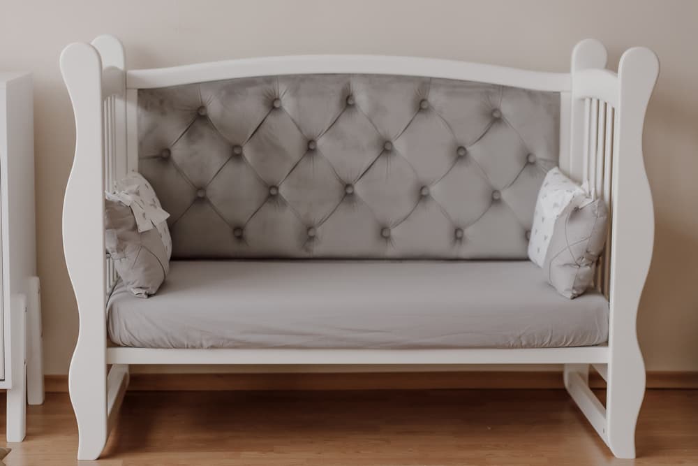 Кровать детская Angelo Габриель велюр 120х60 см 12005 Кровать детская Angelo Габриель велюр 120х60 см 12005