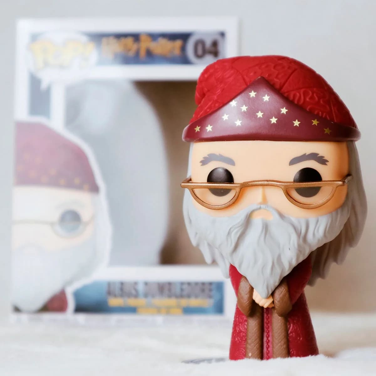 Игровая фигурка FUNKO POP! серии Гарри Поттер - Альбус Дамблдор 5863 фото 3 Игровая фигурка FUNKO POP! серии Гарри Поттер - Альбус Дамблдор 5863 фото 3