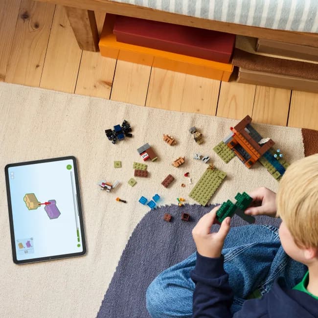 Конструктор Lego Minecraft Шахтна експедиція Броненосець 247дет 21269 фото 3 Конструктор Lego Minecraft Шахтна експедиція Броненосець 247дет 21269 фото 3