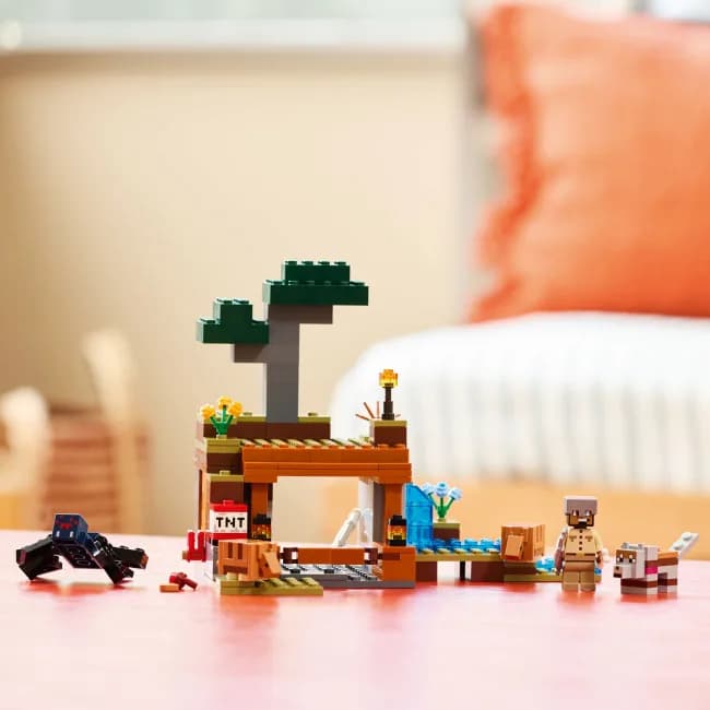 Конструктор Lego Minecraft Шахтна експедиція Броненосець 247дет 21269 фото 7 Конструктор Lego Minecraft Шахтна експедиція Броненосець 247дет 21269 фото 7