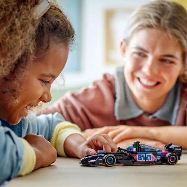 Конструктор Legol Speed Champions F1® BWT Alpine Team A524 258дет 77248 фото 4 Конструктор Legol Speed Champions F1® BWT Alpine Team A524 258дет 77248 фото 4