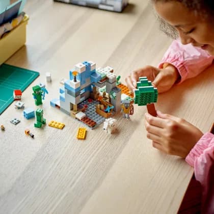 Конструктор Lego Minecraft Замерзшие верхушки 304дет 21243 фото 7 Конструктор Lego Minecraft Замерзшие верхушки 304дет 21243 фото 7