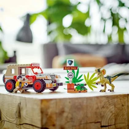 Конструктор Lego Jurassic Park Засідка дилофозавра 211дет 76958 фото 7 Конструктор Lego Jurassic Park Засідка дилофозавра 211дет 76958 фото 7