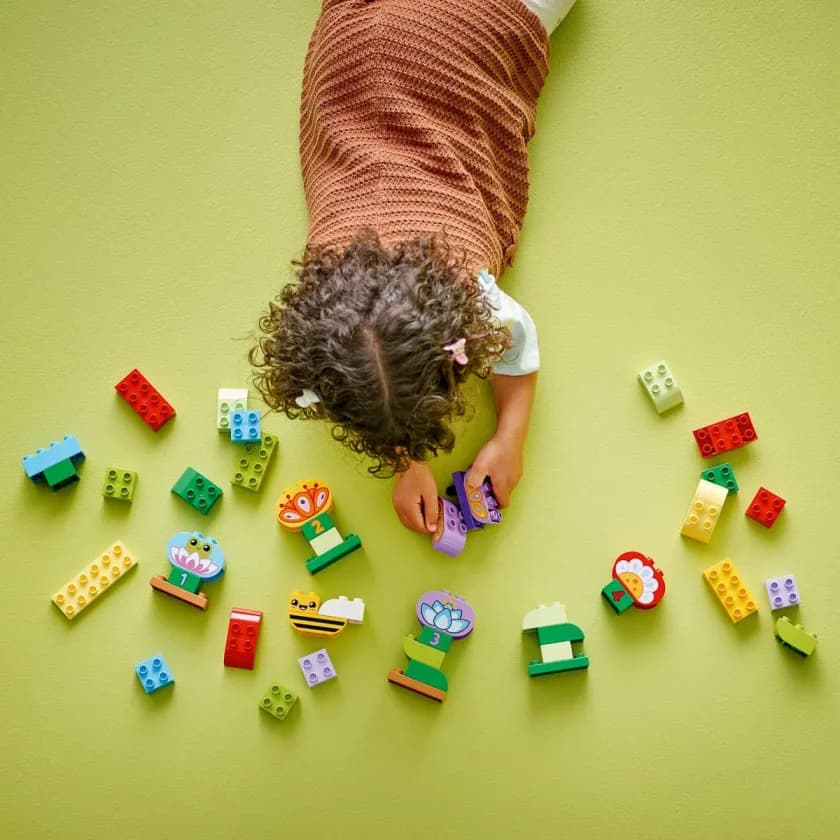 Конструктор Lego Duplo Творчий сад і квіти 45дет 10444 фото 9 Конструктор Lego Duplo Творчий сад і квіти 45дет 10444 фото 9