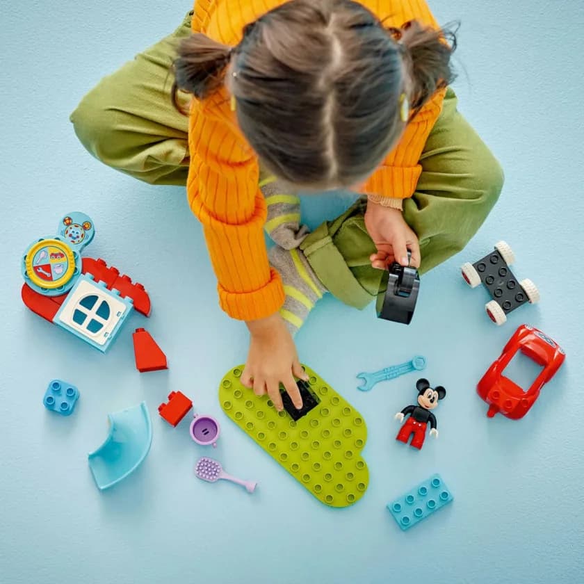 Конструктор Lego Duplo Микки Маус: Клубный дом и автомобиль 27дет 10454 фото 3 Конструктор Lego Duplo Микки Маус: Клубный дом и автомобиль 27дет 10454 фото 3