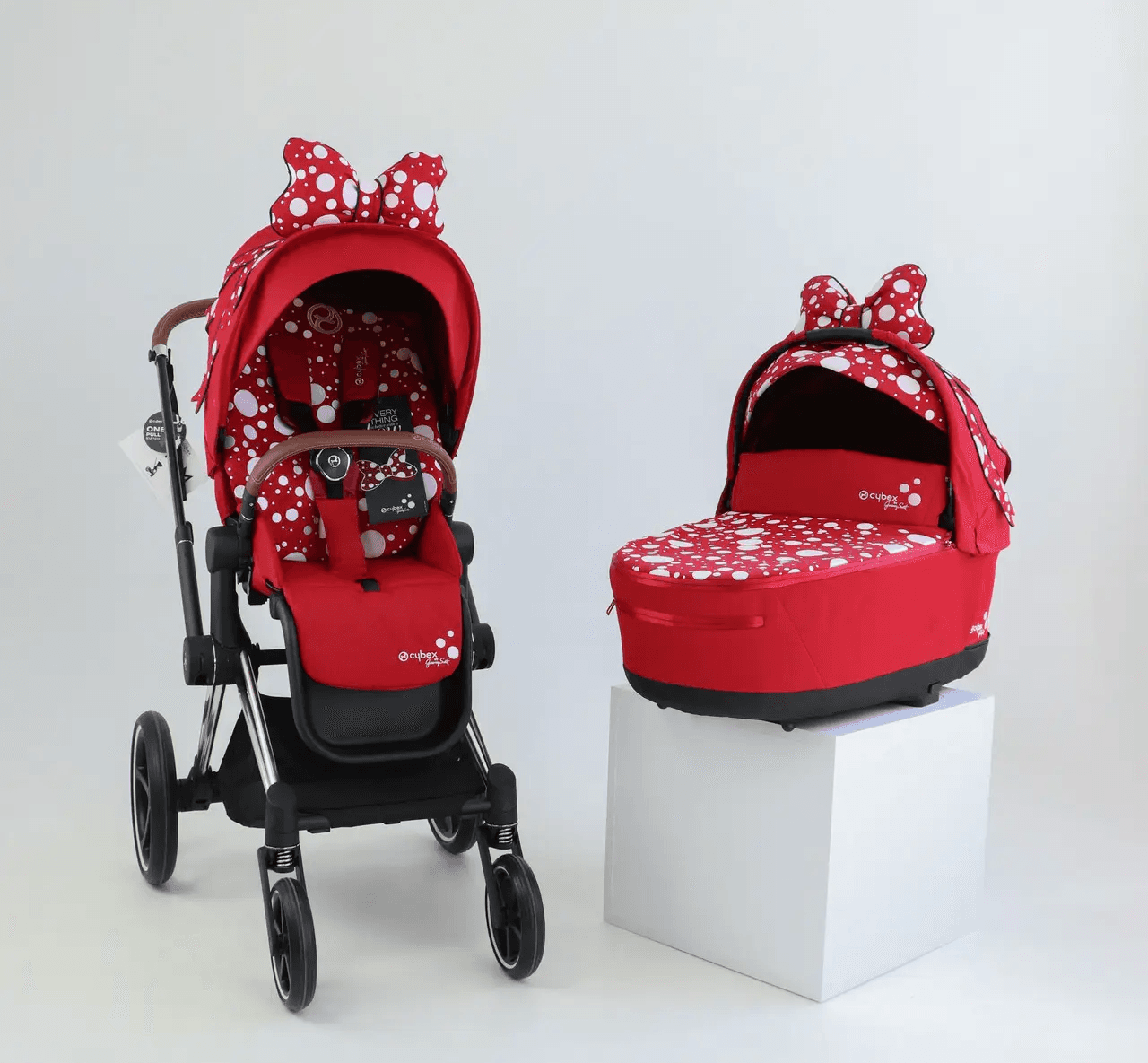 Коляска универсальная 2в1 Cybex Priam 4.0 by Jeremy Scott Petticoat/Chrome Brown 522000895/3 Коляска универсальная 2в1 Cybex Priam 4.0 by Jeremy Scott Petticoat/Chrome Brown 522000895/3