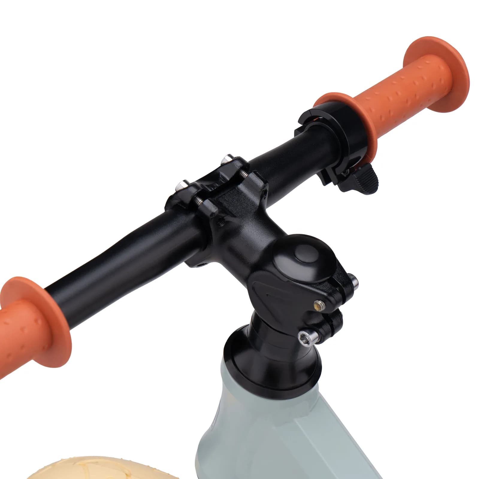 Беговел Miqilong HPA 12" ZCY-HPA12-OLIVE фото 4 Беговел Miqilong HPA 12" ZCY-HPA12-OLIVE фото 4