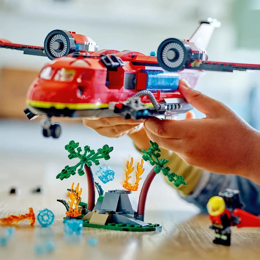 Конструктор Lego City Пожарный спасательный самолет 478дет 60413 фото 7 Конструктор Lego City Пожарный спасательный самолет 478дет 60413 фото 7