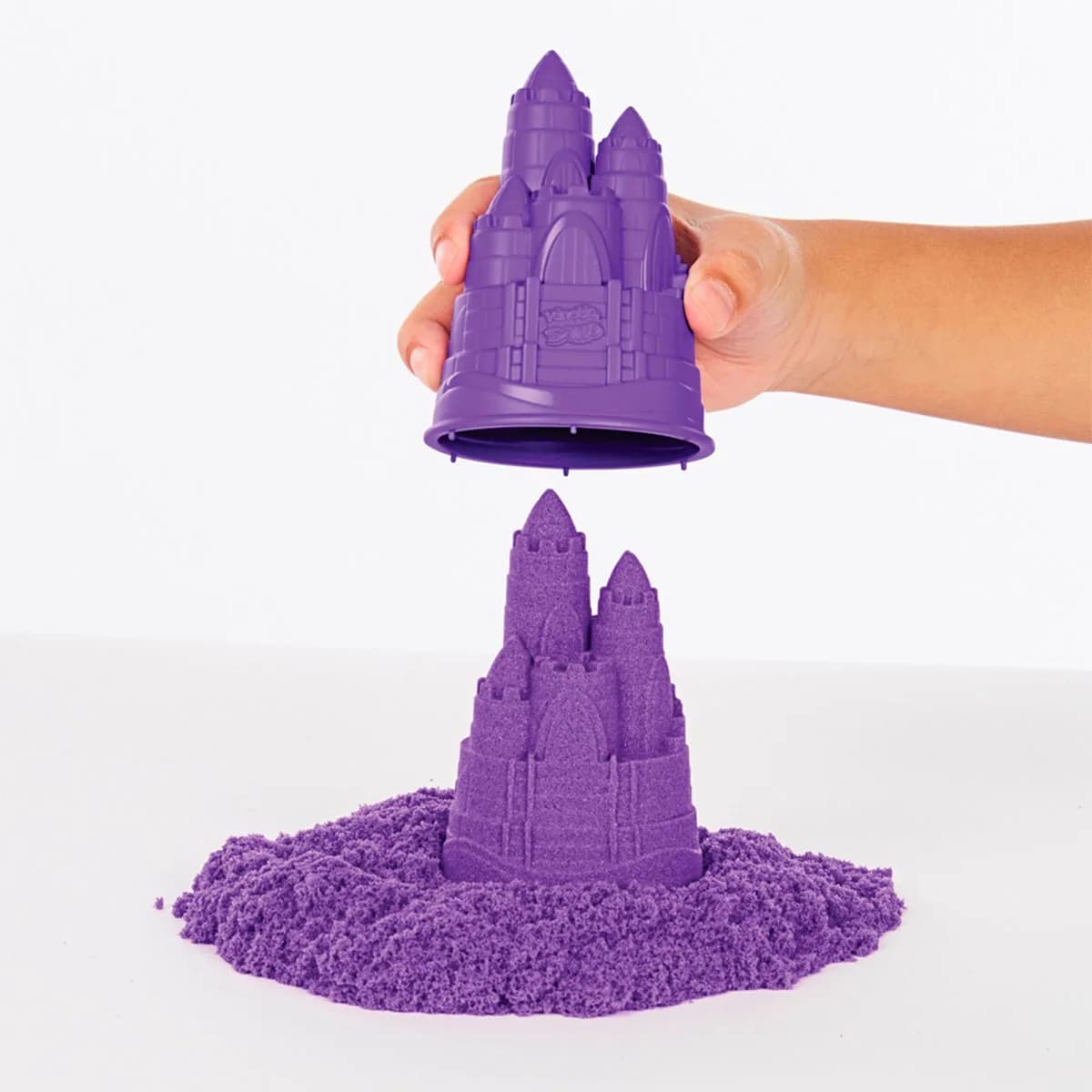 Набор песка с формочками Kinetic Sand Замок из песка 454г 71402 фото 4 Набор песка с формочками Kinetic Sand Замок из песка 454г 71402 фото 4