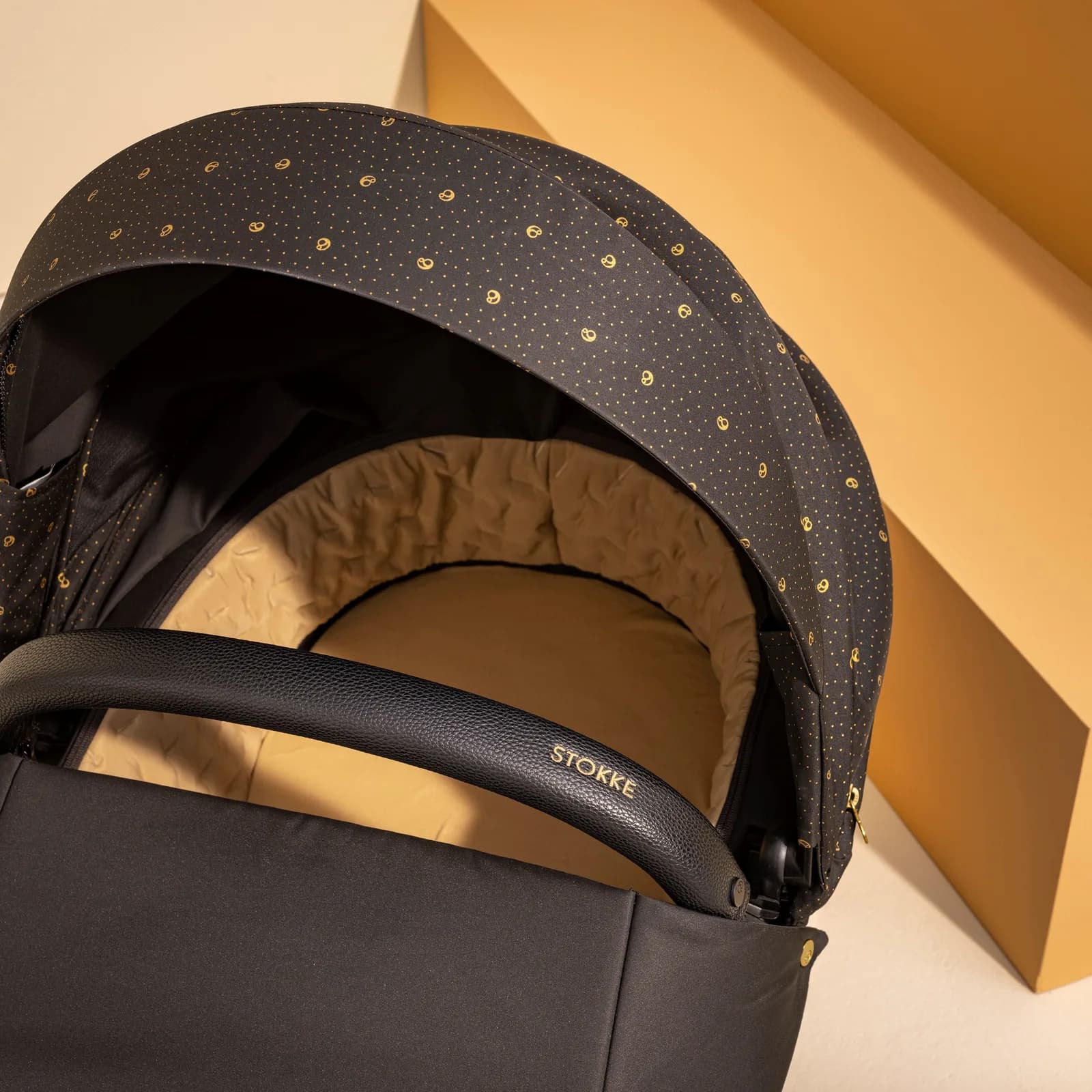 Коляска универсальная 2в1 Stokke Xplory X k.571406 Signature Black фото 5 Коляска универсальная 2в1 Stokke Xplory X k.571406 Signature Black фото 5