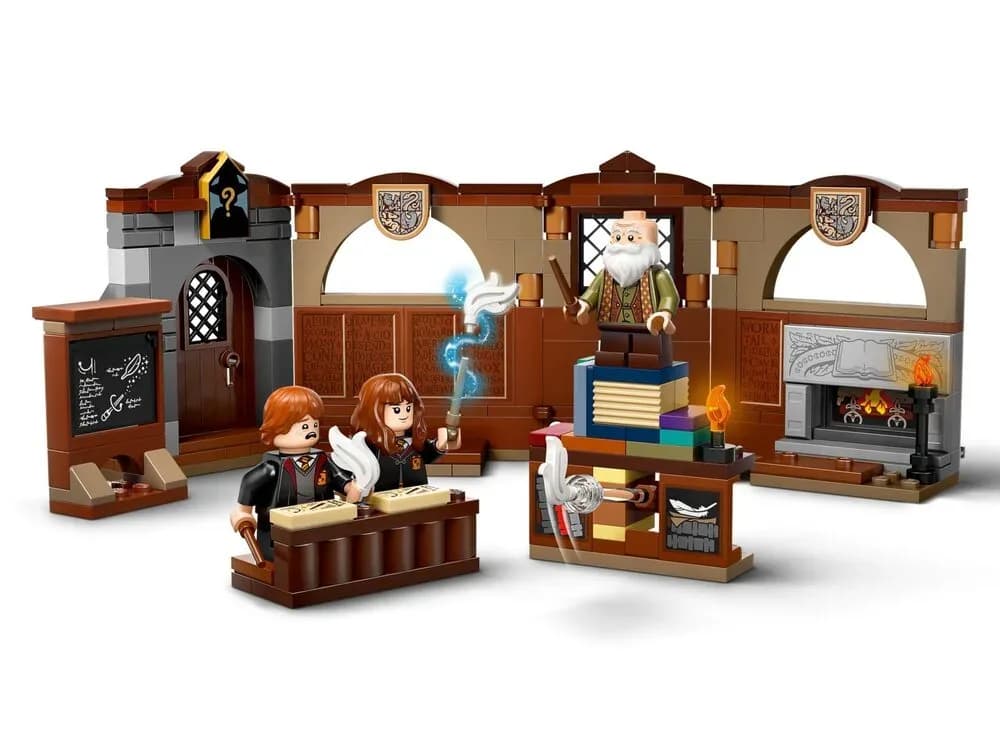 Конструктор Lego Harry Potter Замок Хогвартс: урок волшебства 204дет 76442 фото 6 Конструктор Lego Harry Potter Замок Хогвартс: урок волшебства 204дет 76442 фото 6