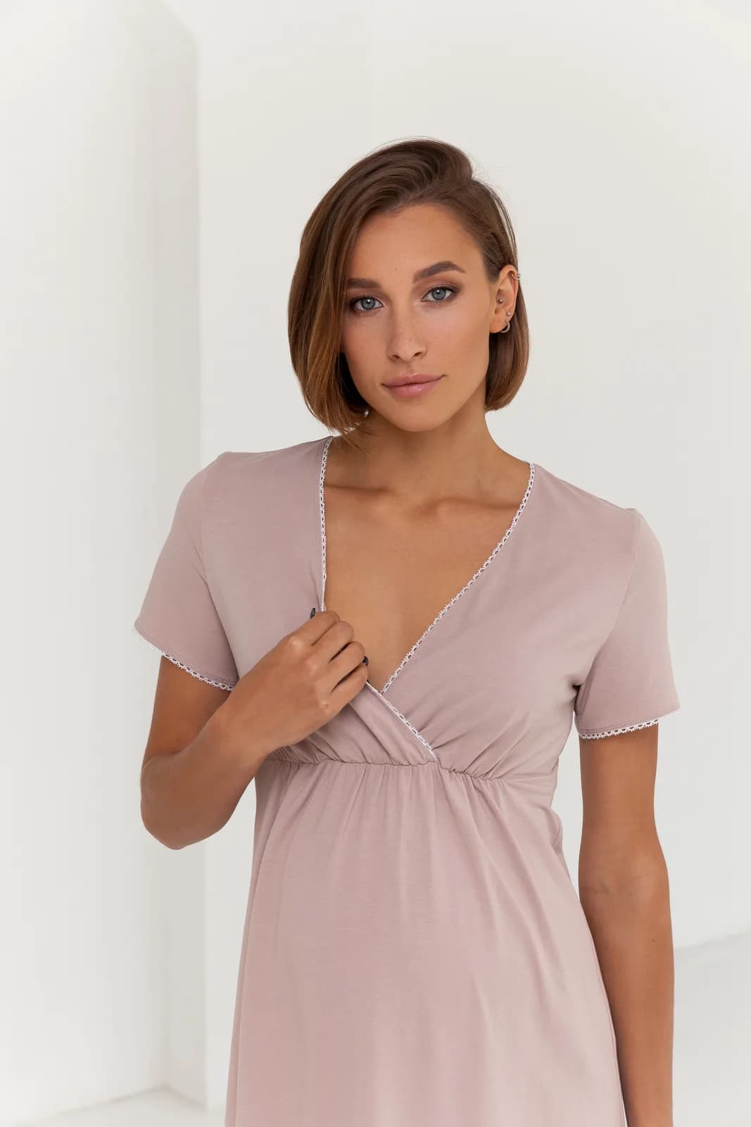 Ночная рубашка для беременных и кормления XS-XL Юла мама ALISA LIGHT NW-1.4.12 -коричневый фото 2 Ночная рубашка для беременных и кормления XS-XL Юла мама ALISA LIGHT NW-1.4.12 -коричневый фото 2