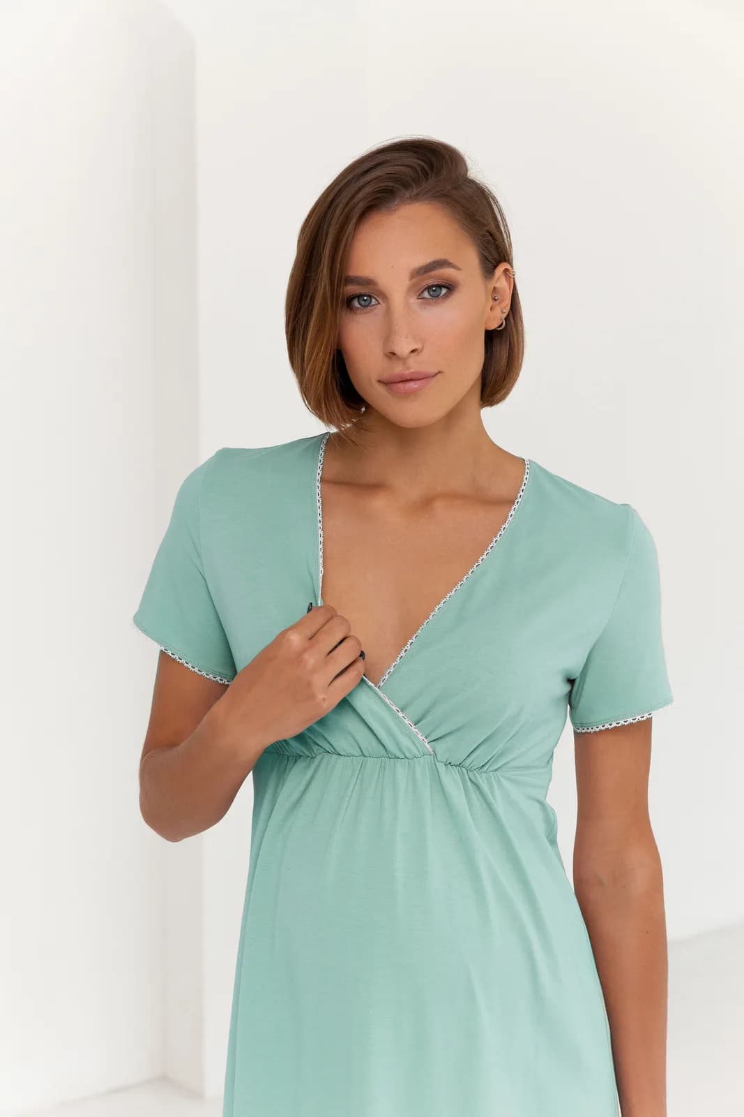 Ночная рубашка для беременных и кормления XS-XL Юла мама ALISA LIGHT NW-1.4.13 -зеленый фото 2 Ночная рубашка для беременных и кормления XS-XL Юла мама ALISA LIGHT NW-1.4.13 -зеленый фото 2