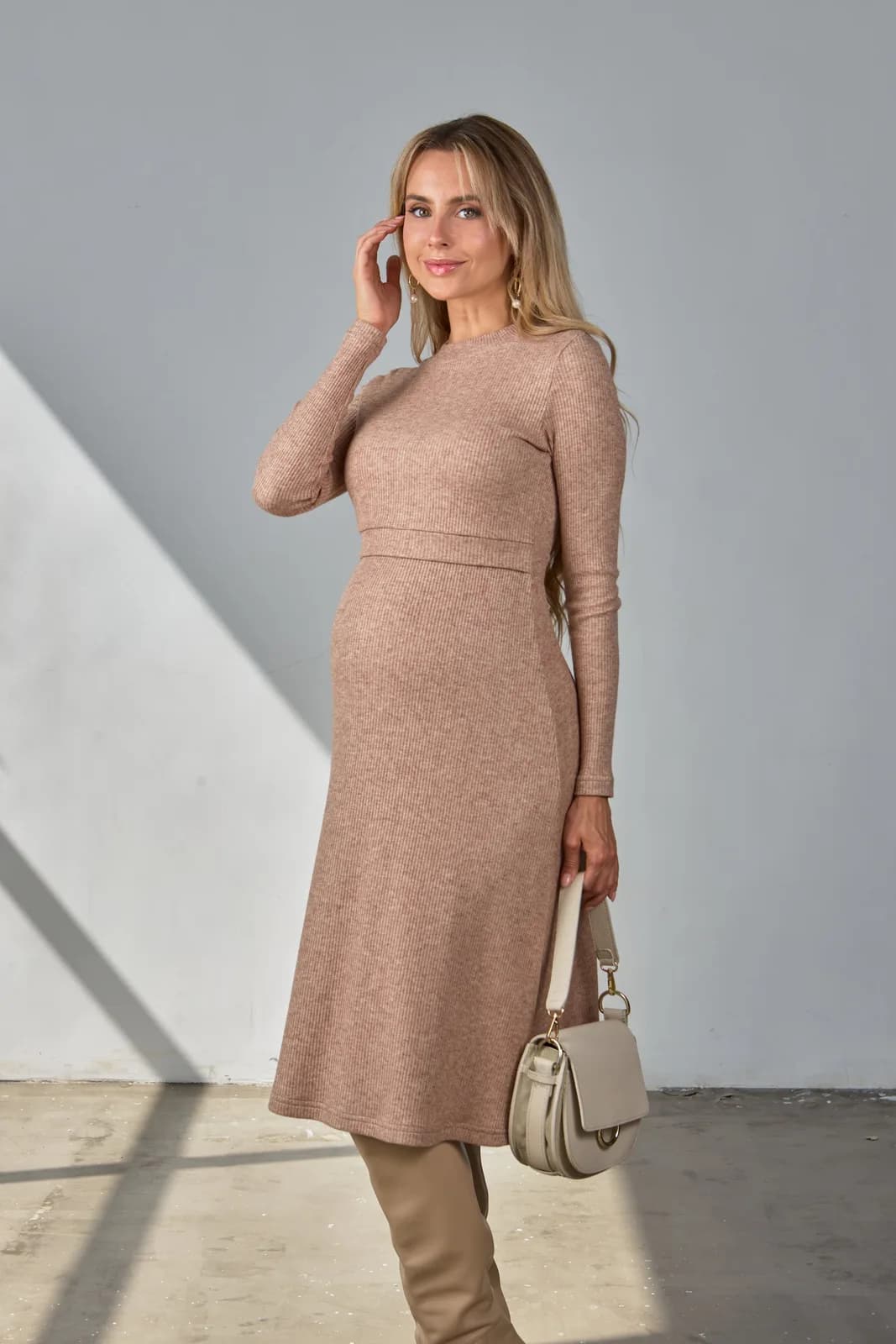 Платье для беременных и кормления S-XL Юла мама Annie DR-34.021 -бежевый фото 7 Платье для беременных и кормления S-XL Юла мама Annie DR-34.021 -бежевый фото 7