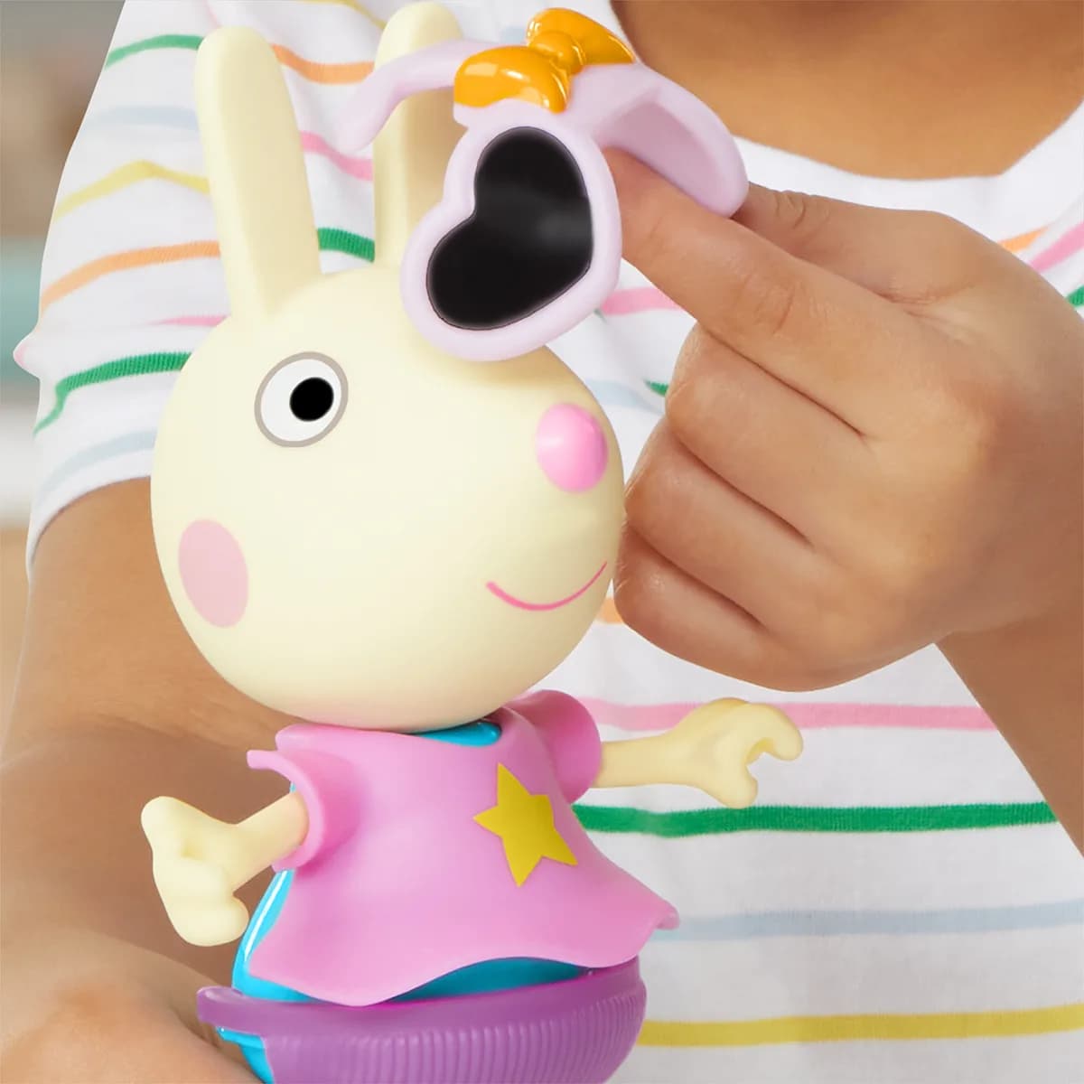 Набор игровой Peppa - Одень Ребекку G0329 фото 6 Набор игровой Peppa - Одень Ребекку G0329 фото 6
