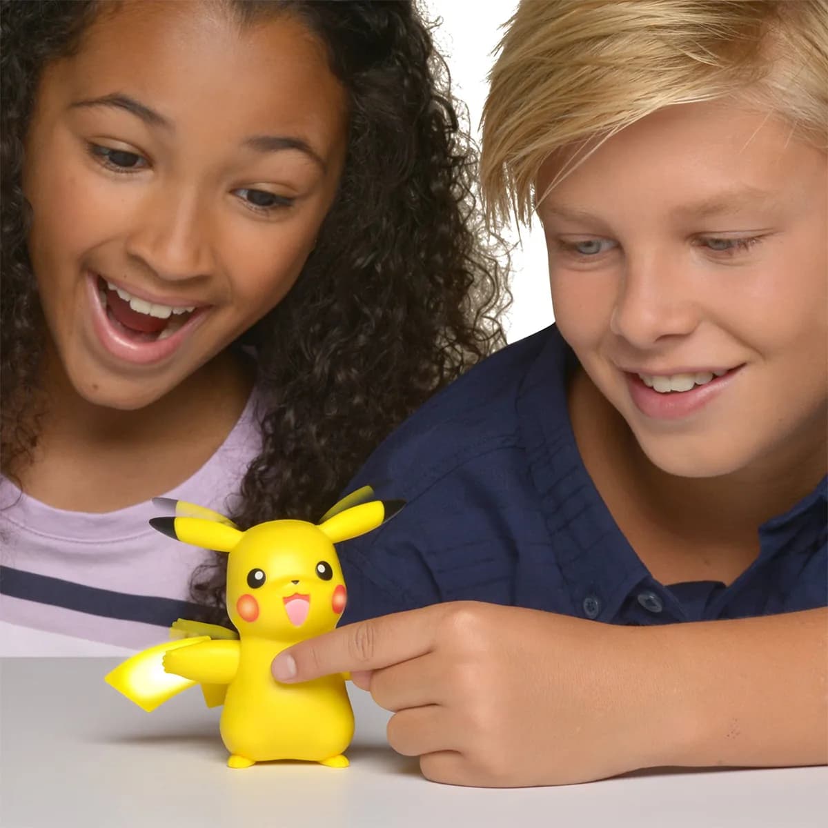 Игрушка интерактивная Pokemon Мой друг Пикачу 11см PKW3901 фото 9 Игрушка интерактивная Pokemon Мой друг Пикачу 11см PKW3901 фото 9