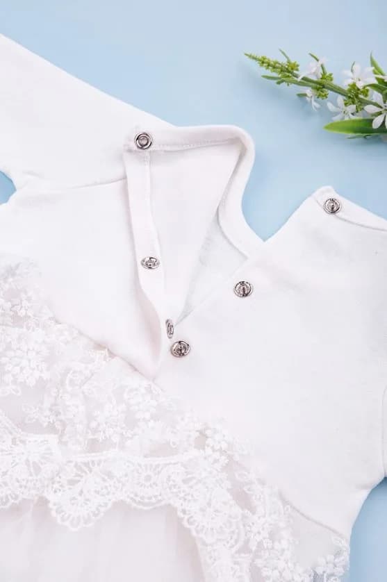Комбинезон с шапочкой для выписки 0-9 DreamBaby 50168 -молочный фото 2 Комбинезон с шапочкой для выписки 0-9 DreamBaby 50168 -молочный фото 2