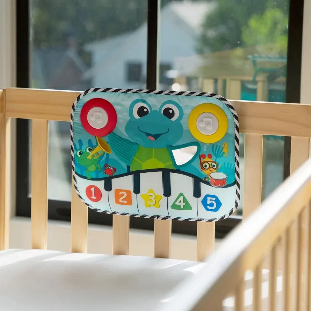 Игрушка на кроватку Baby Einstein Neptune’s Kick & Explore 12926 фото 2 Игрушка на кроватку Baby Einstein Neptune’s Kick & Explore 12926 фото 2