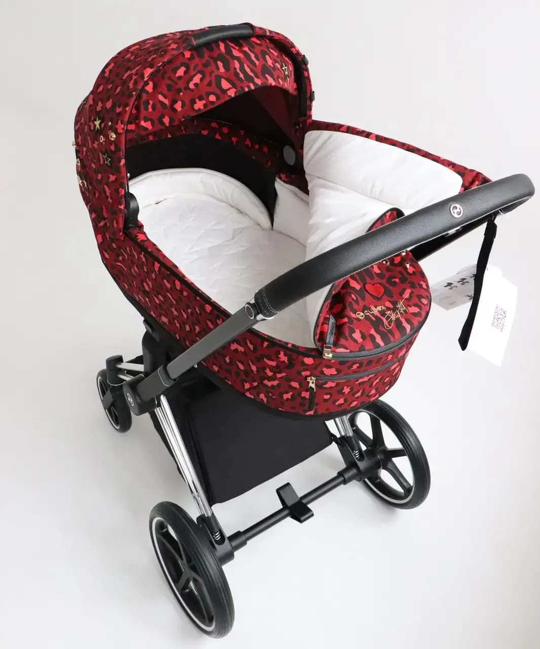 Коляска універсальна 2в1 Cybex Priam 4.0 by Alec Voelkel Rockstar/Chrome Black 522000883/5 фото 3 Коляска універсальна 2в1 Cybex Priam 4.0 by Alec Voelkel Rockstar/Chrome Black 522000883/5 фото 3