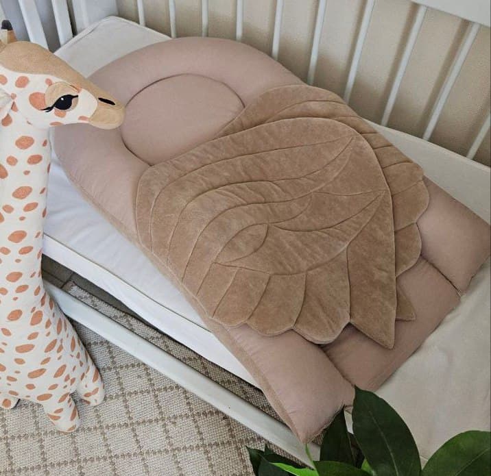 Кокон Chickabiddy с крыльями двусторонний CH-KHV-105 кофейный