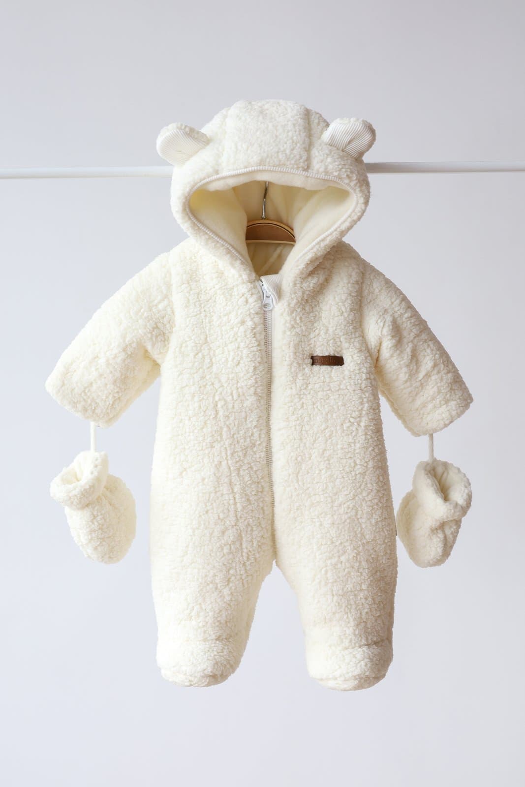 Комбінезон для новонароджених "Teddy" Magbaby 112350 -молочний Комбінезон для новонароджених "Teddy" Magbaby 112350 -молочний