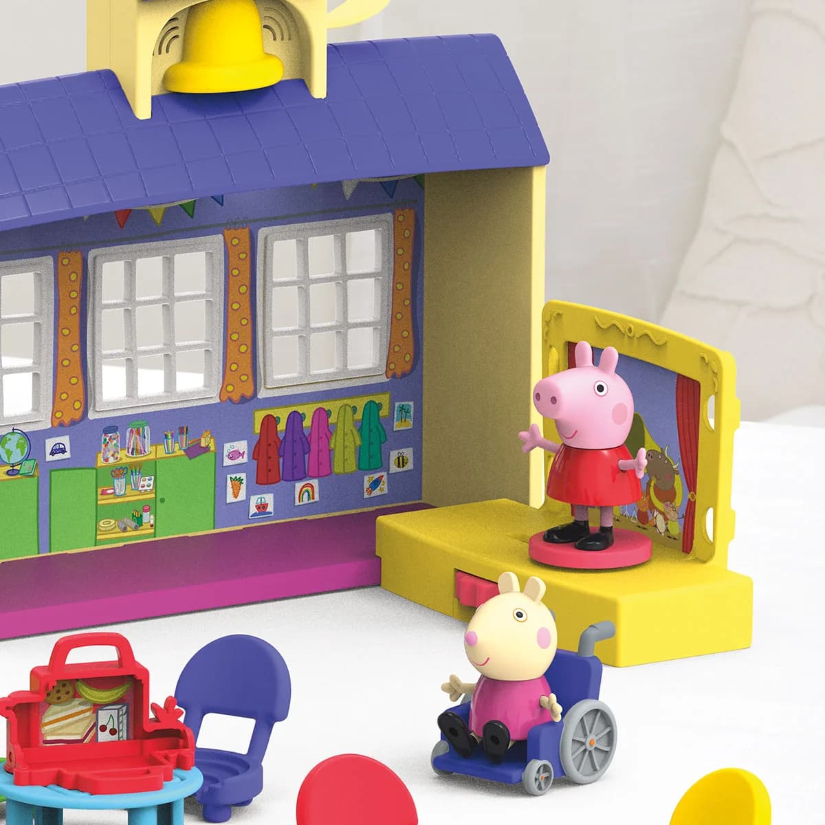 Набор игровой Peppa Школа Пеппы F2166 фото 4 Набор игровой Peppa Школа Пеппы F2166 фото 4