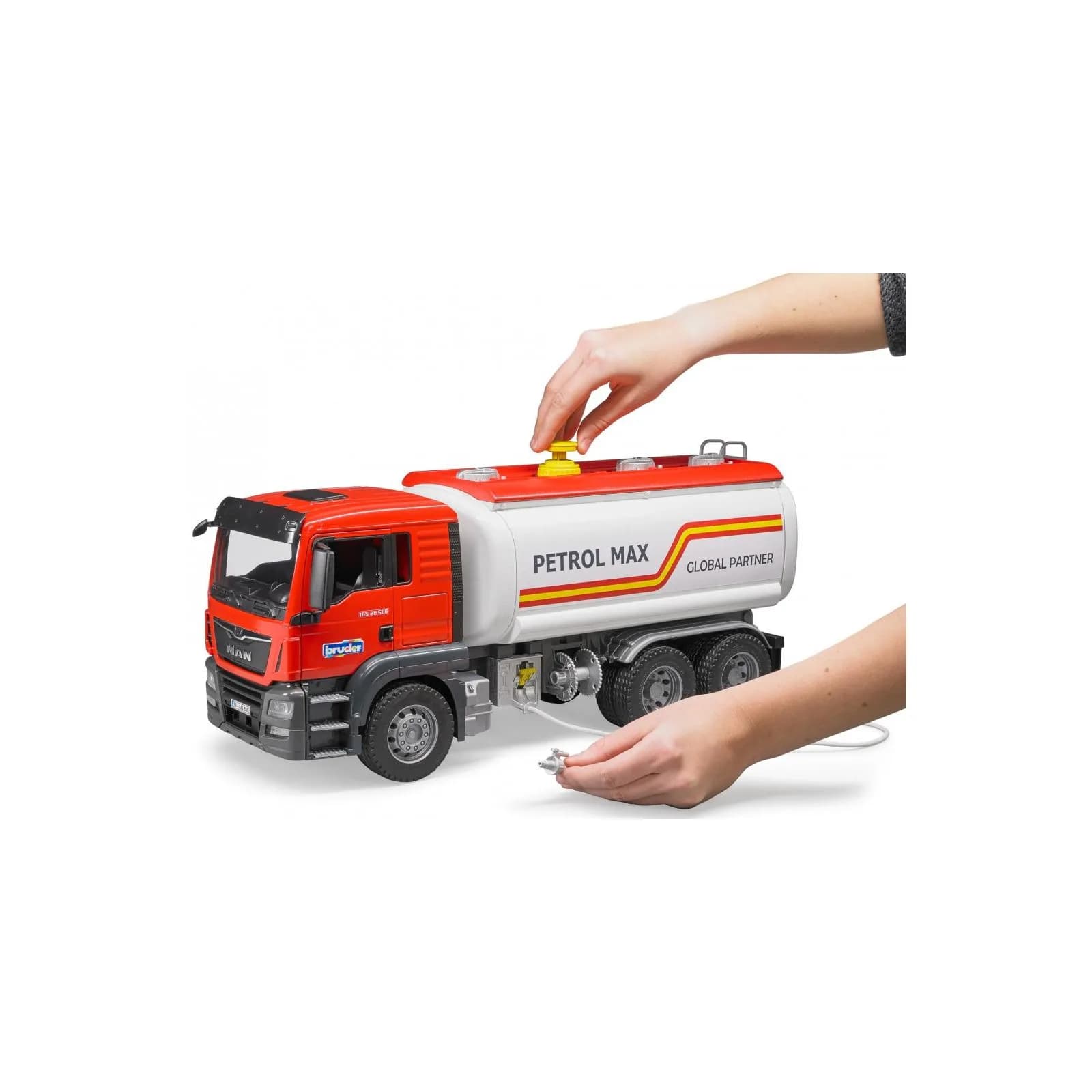 Паливовоз MAN TGS, М1:16 Bruder 03775 фото 3