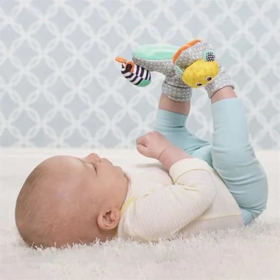 Брязкальця-шкарпетки Infantino Зебра та тигр 206893I фото 2 Брязкальця-шкарпетки Infantino Зебра та тигр 206893I фото 2