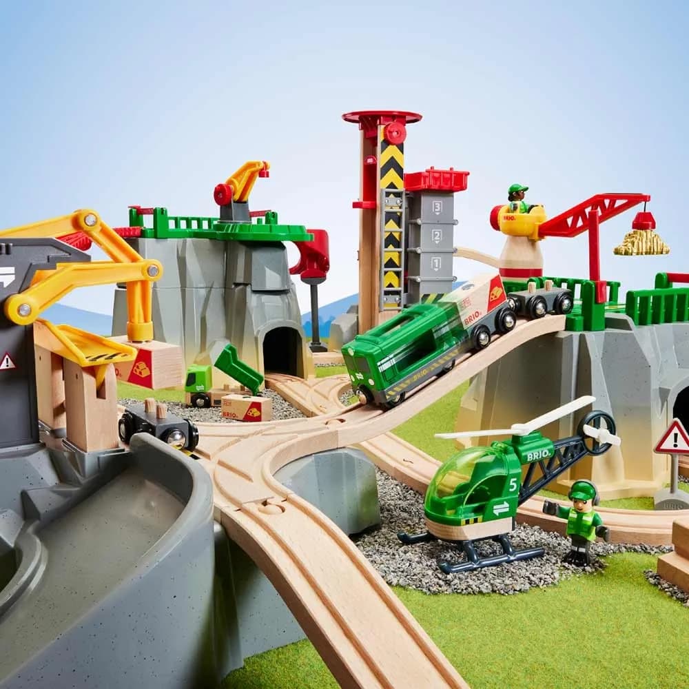 Детская железная дорога Brio Большой погрузочный пункт на горе 36010 фото 14 Детская железная дорога Brio Большой погрузочный пункт на горе 36010 фото 14