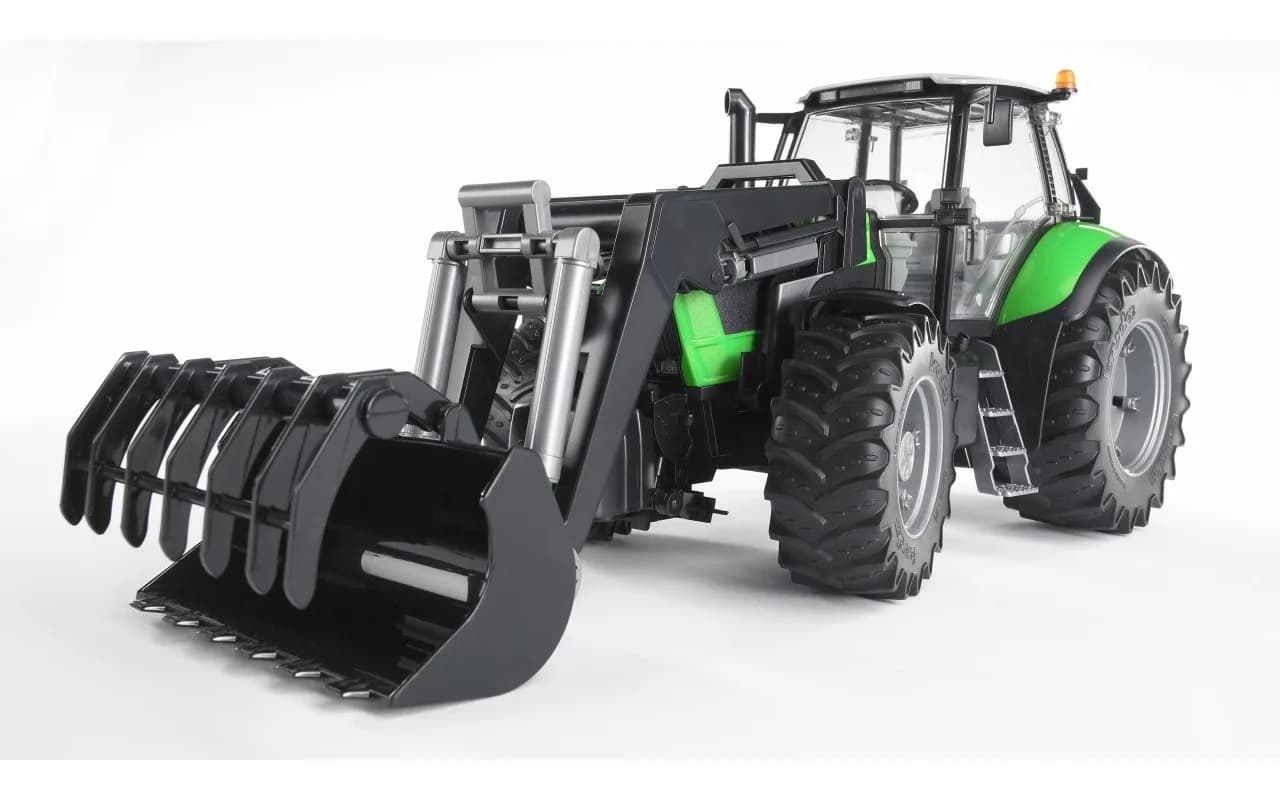 Трактор Agrotron X720 з навантажувачем Bruder 03081 фото 3 Трактор Agrotron X720 з навантажувачем Bruder 03081 фото 3